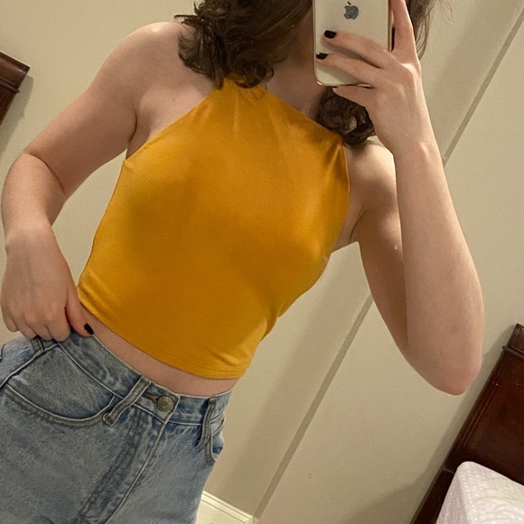 Forever 21 halter style mustard cropped tank - Picture 1 of 3